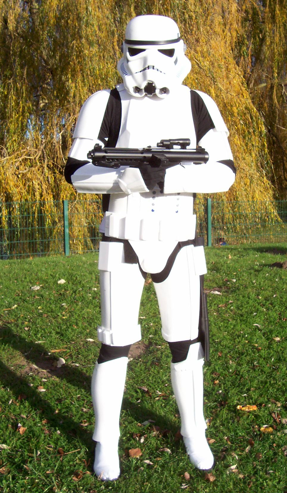 Dave Stormtrooper Armour Costume Review from Jedi-Robe Jeremy Bulloch