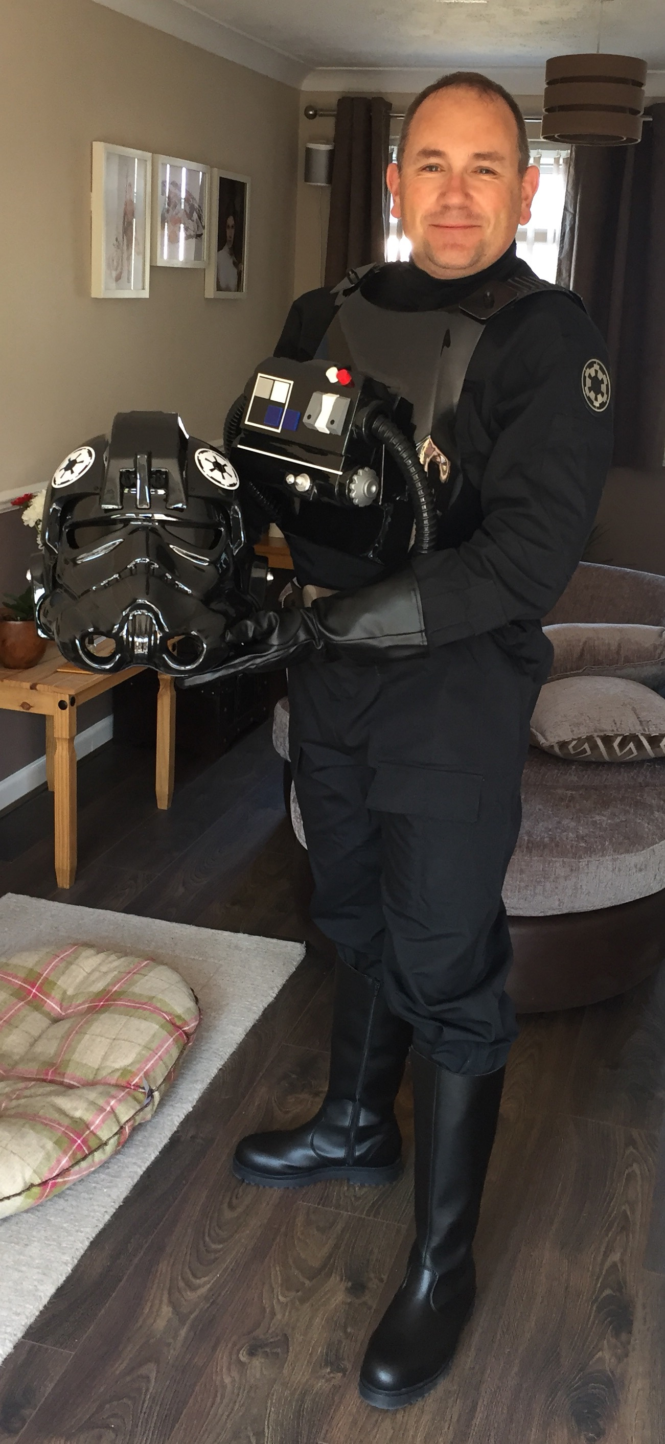 TIE Pilot Imperial Costume Review Wayne