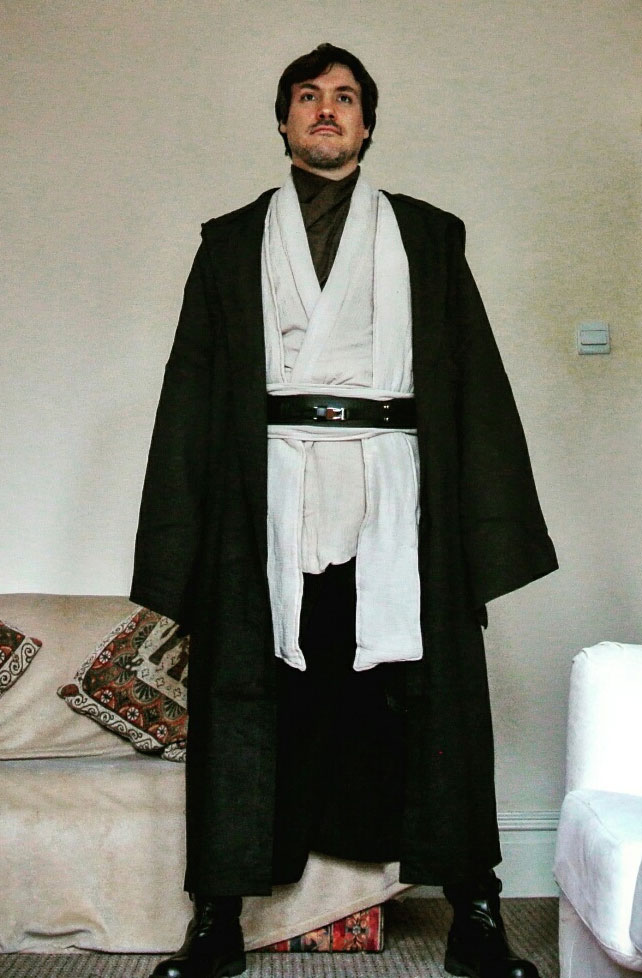 Daimon Sith Jedi Costume Obi-Wan Kenobi Black Replica Review