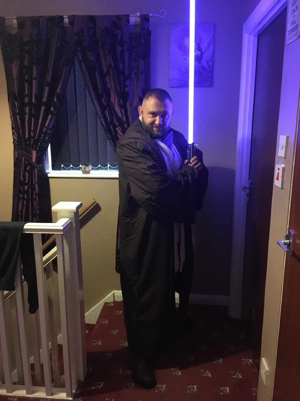 Mr Jones Obi-Wan Kenobi Tunic Replica Costume Review