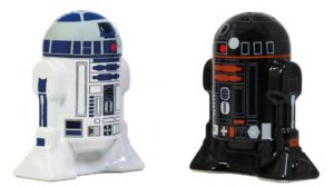 Star Wars GIFTS AND GAMES - Salt and Pepper Pots - R2-D2 and R2-Q5 Droids