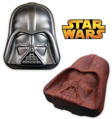 1777040741.jpg Star Wars Gifts and Games - Darth Vader Baking Tray - Non-Stick