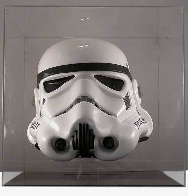 2034111939.jpg Stormtrooper Helmet Display Case