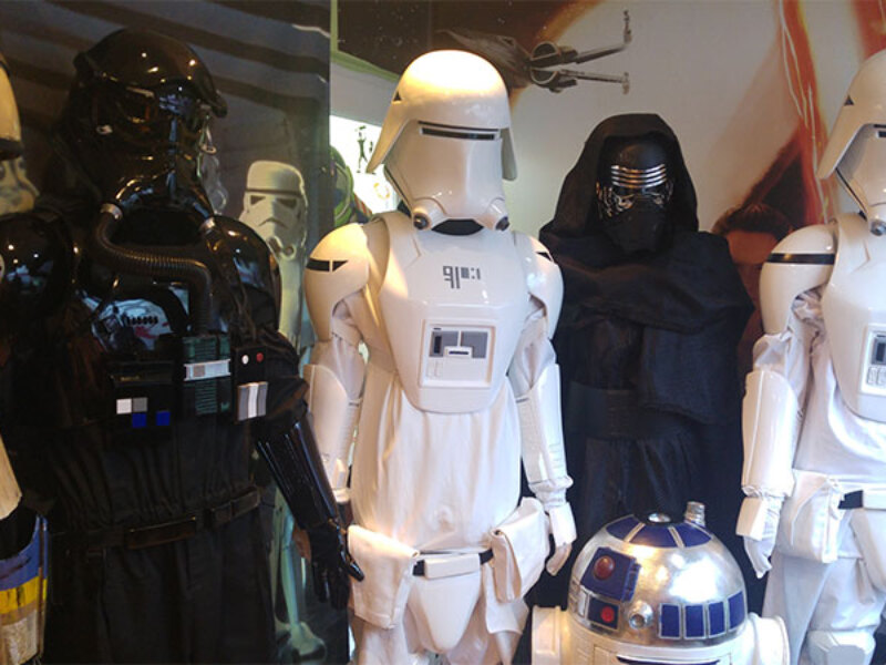 Kylo Ren Costume Review from Ian